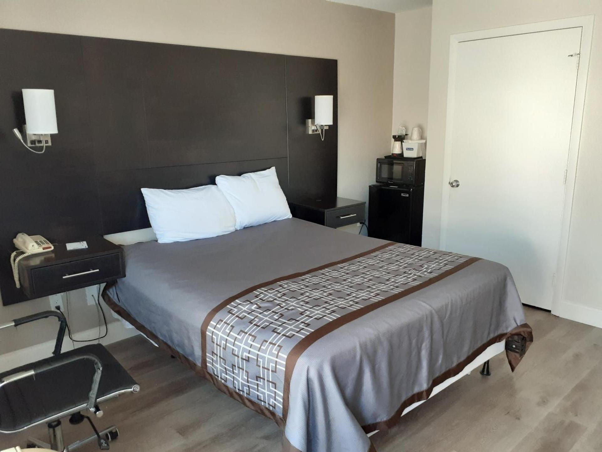 Travelodge by Wyndham Virginia Beach Bay Beach photo 6