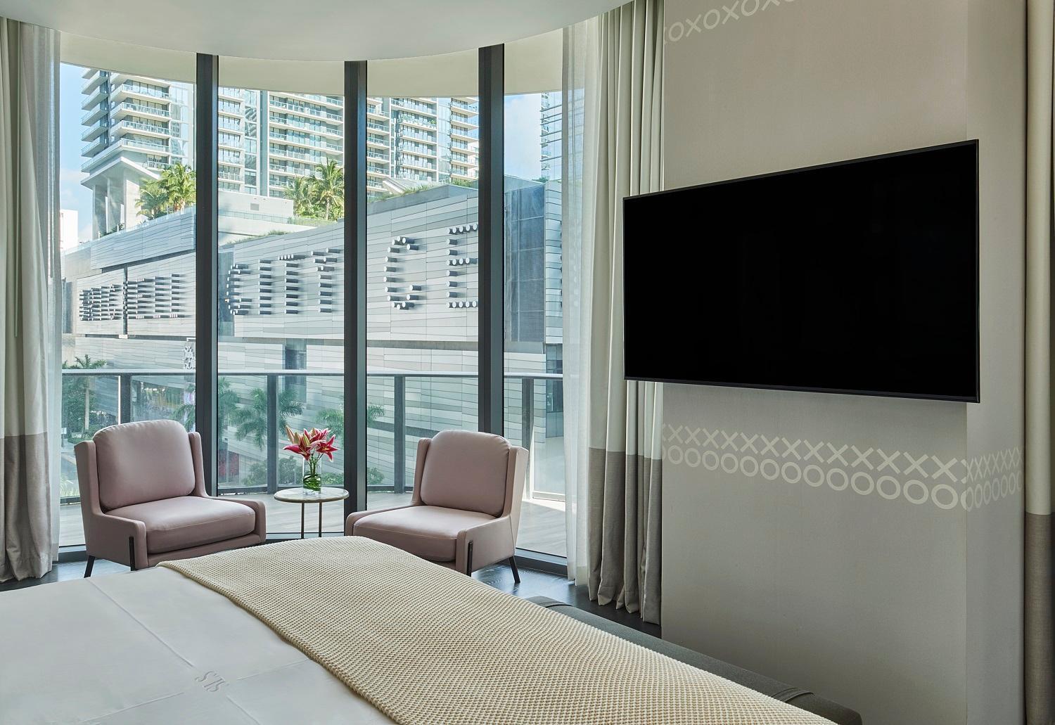 SLS LUX Brickell photo 69