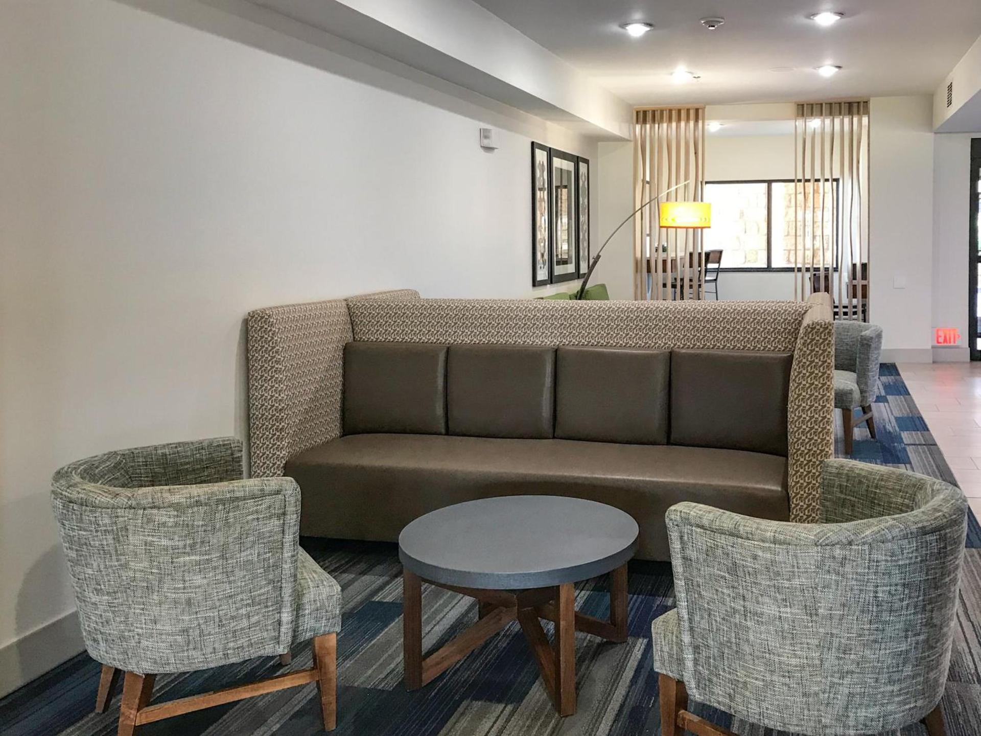 Holiday Inn Express & Suites Lubbock West by IHG photo 19
