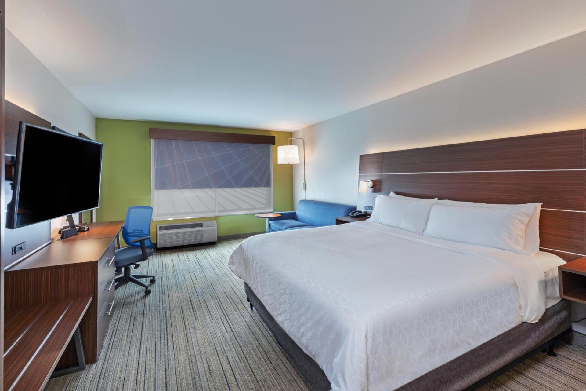 Holiday Inn Express & Suites - Parsons by IHG photo 13