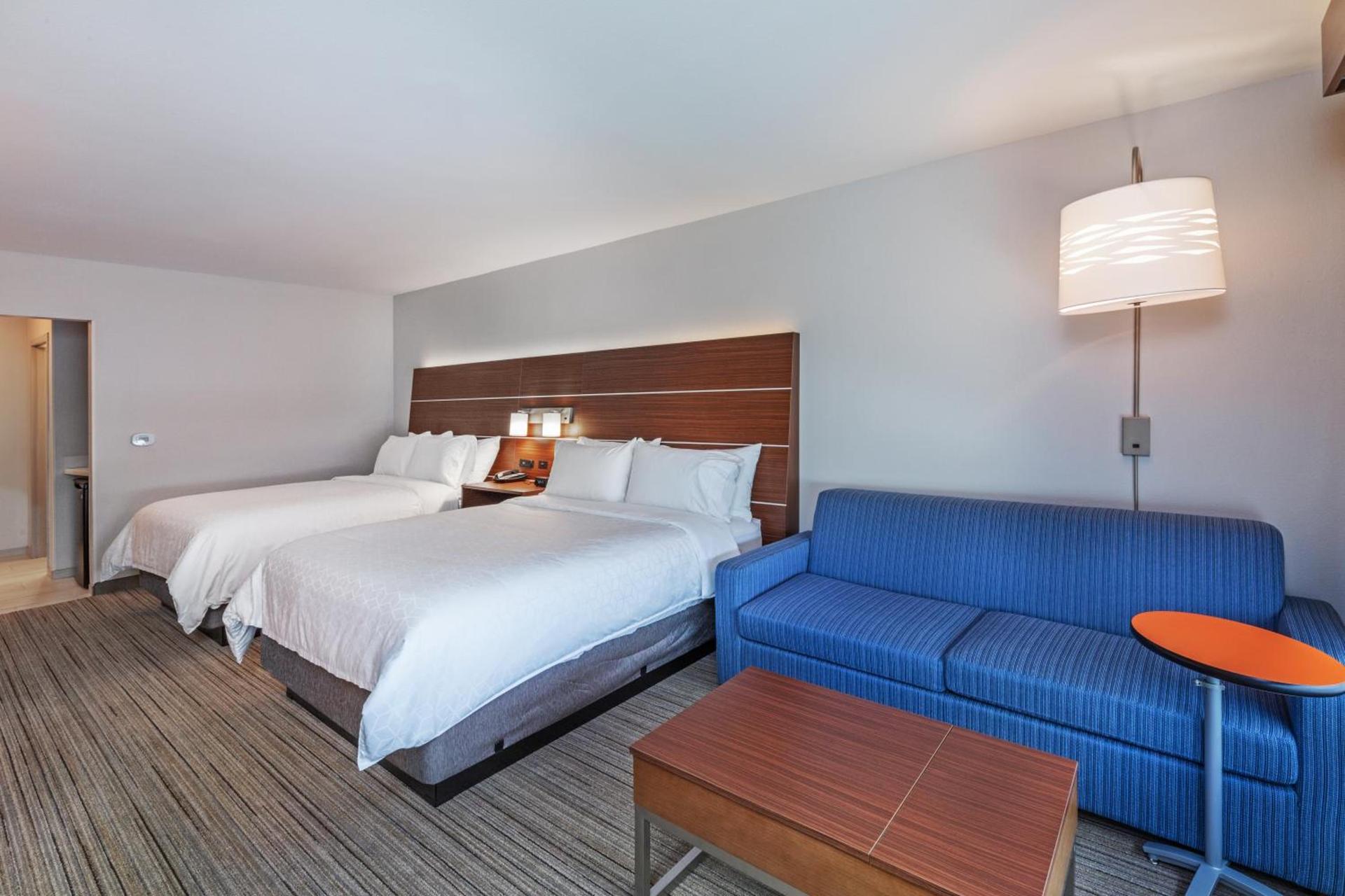 Holiday Inn Express & Suites - Parsons by IHG photo 10