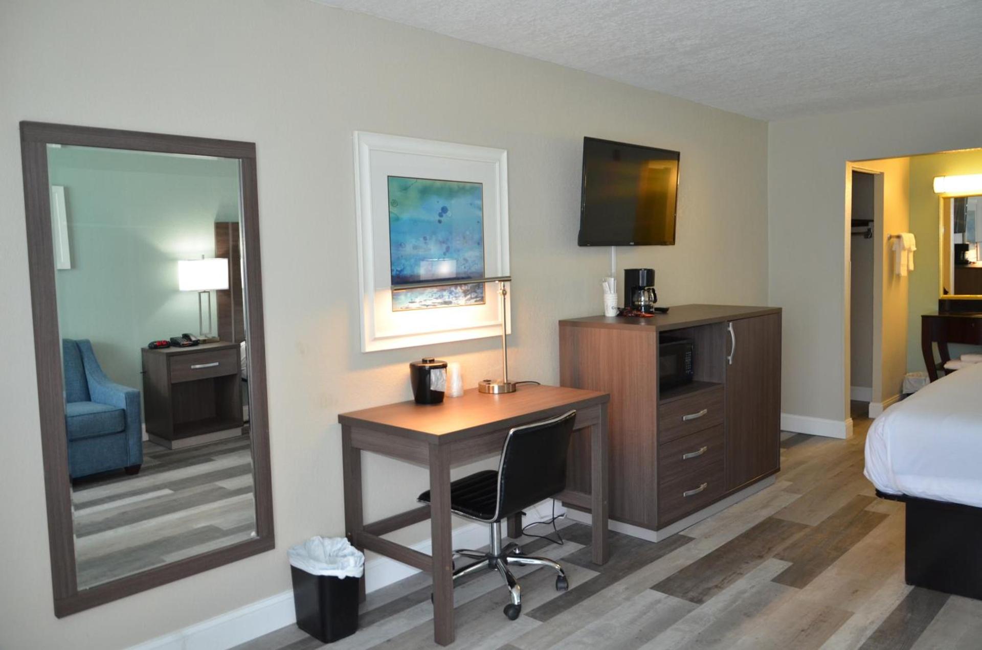 Opal Hotel & Suites photo 91