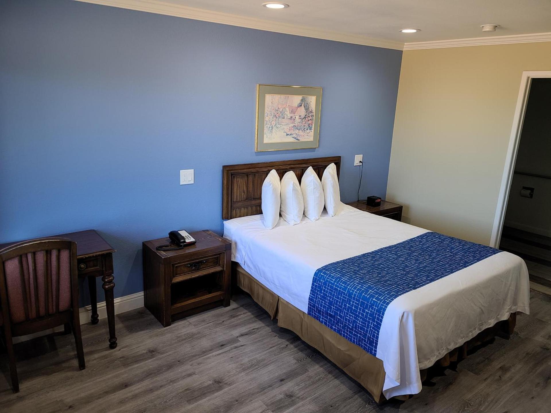 Travelodge by Wyndham Clearlake photo 7