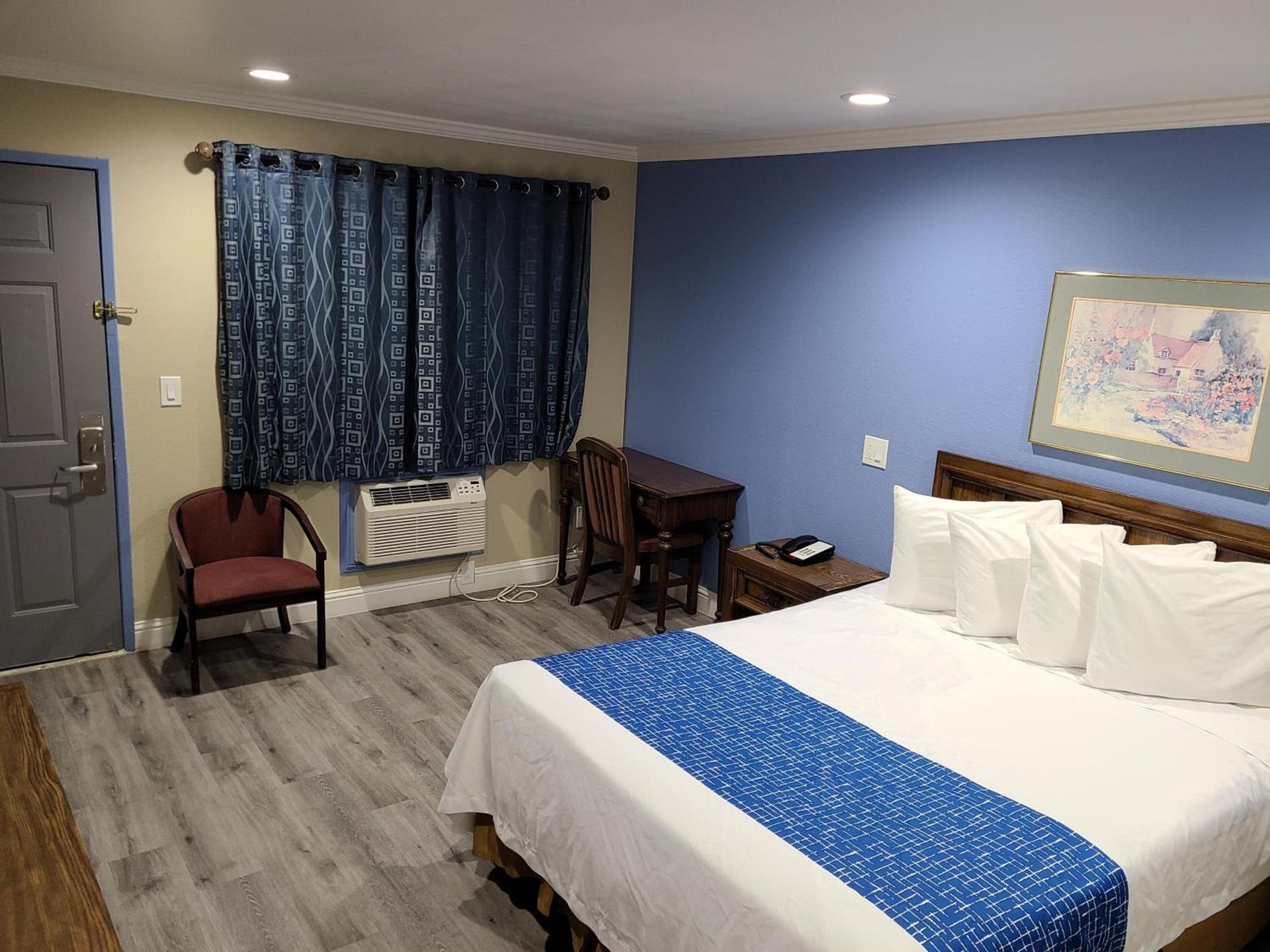 Travelodge by Wyndham Clearlake photo 11