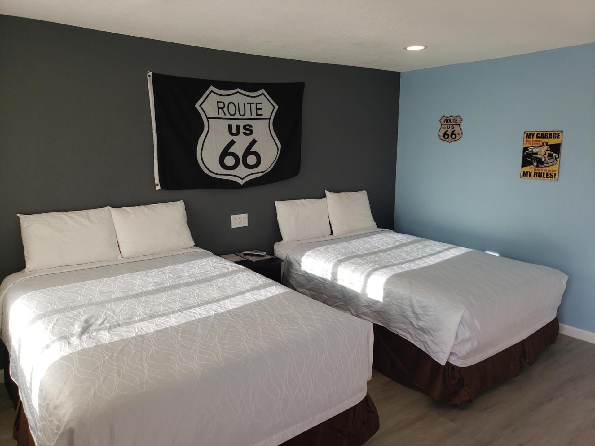 Deluxe Inn photo 3