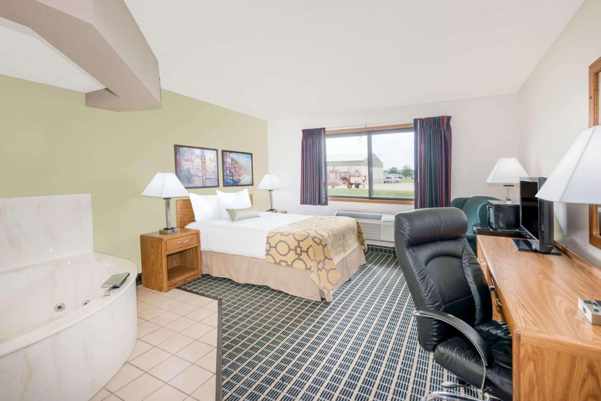 Baymont by Wyndham Marshalltown photo 9