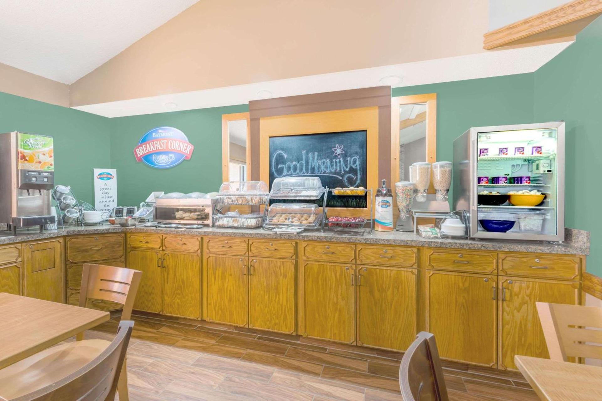 Baymont by Wyndham Marshalltown photo 10