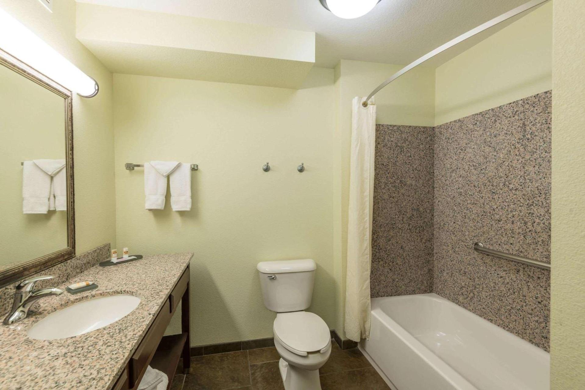 La Quinta by Wyndham Las Vegas Airport South photo 31