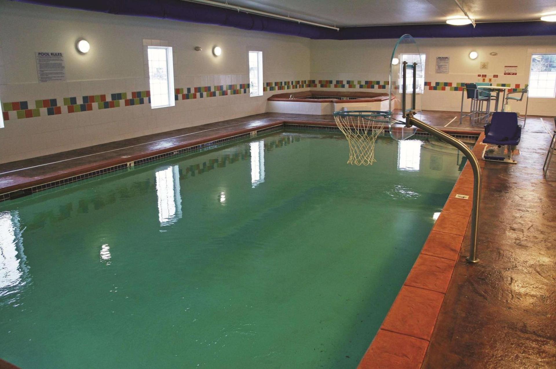 La Quinta by Wyndham Grand Forks photo 6