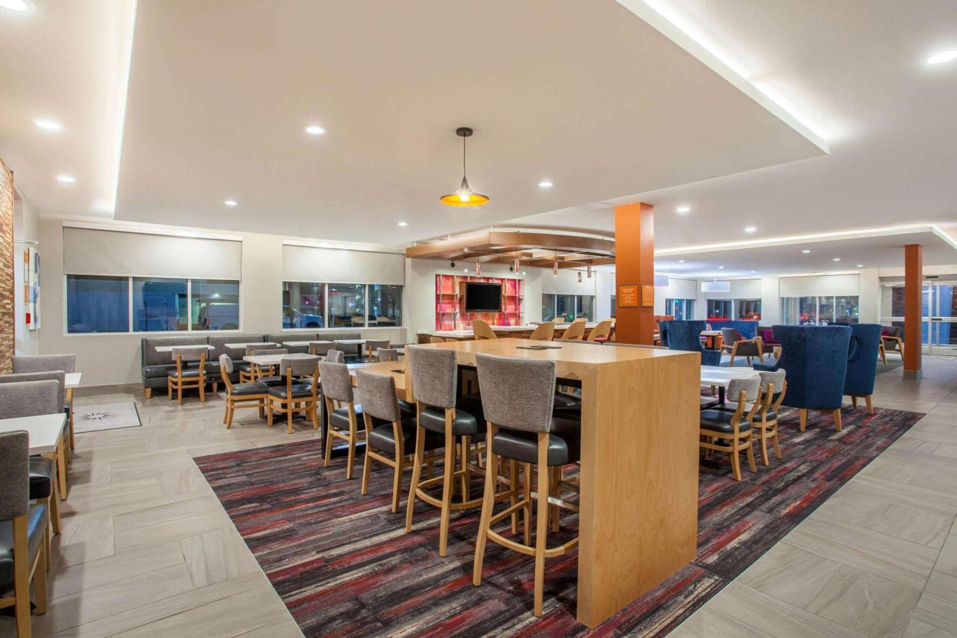La Quinta by Wyndham Madera photo 36