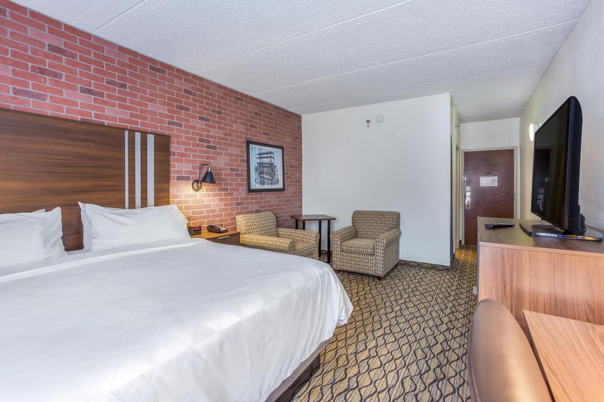 Burrstone Inn, an Ascend Collection Hotel photo 17