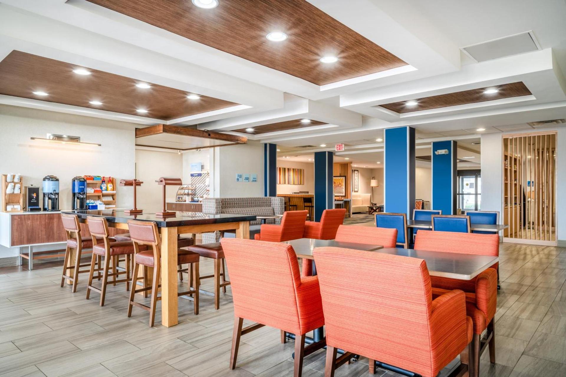 Holiday Inn Express Hotel & Suites Tappahannock by IHG photo 10