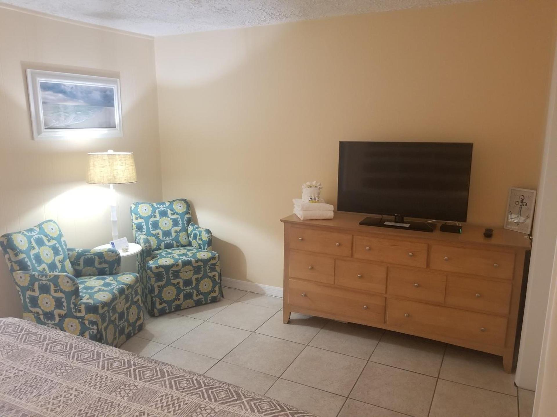 Pennwood Motor Lodge photo 12