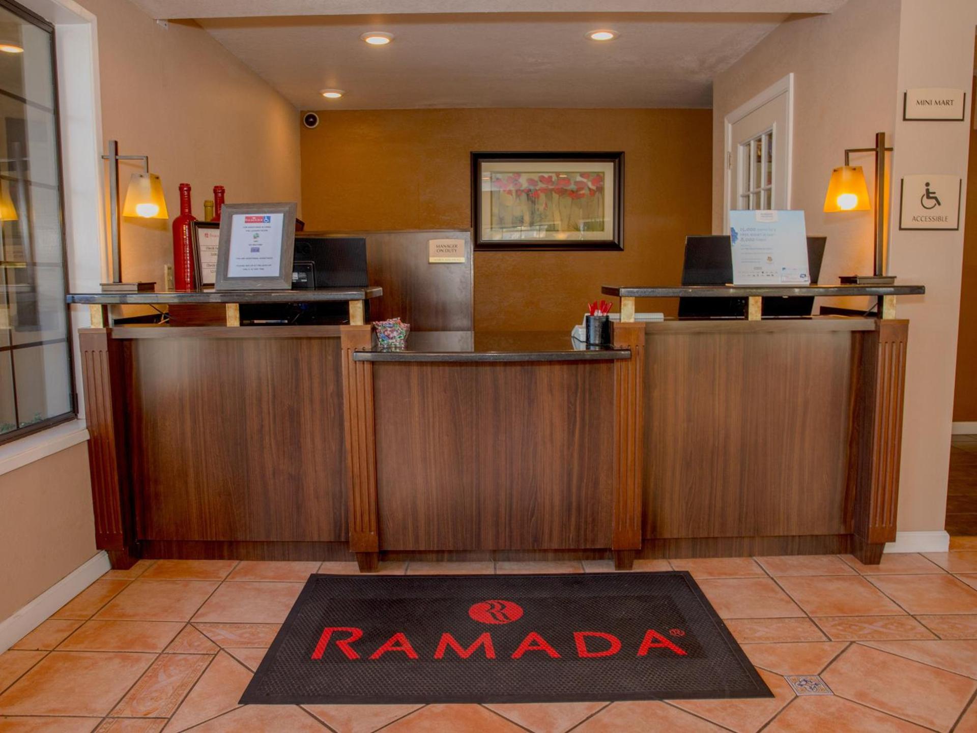 Ramada by Wyndham Mountain View photo 3