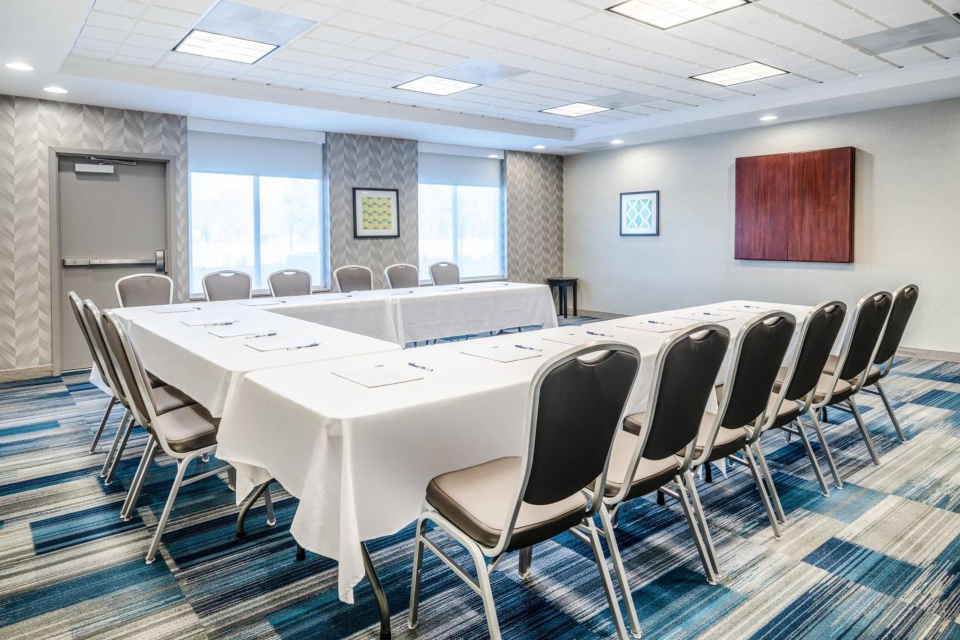 Holiday Inn Express Hotel & Suites Tappahannock by IHG photo 21