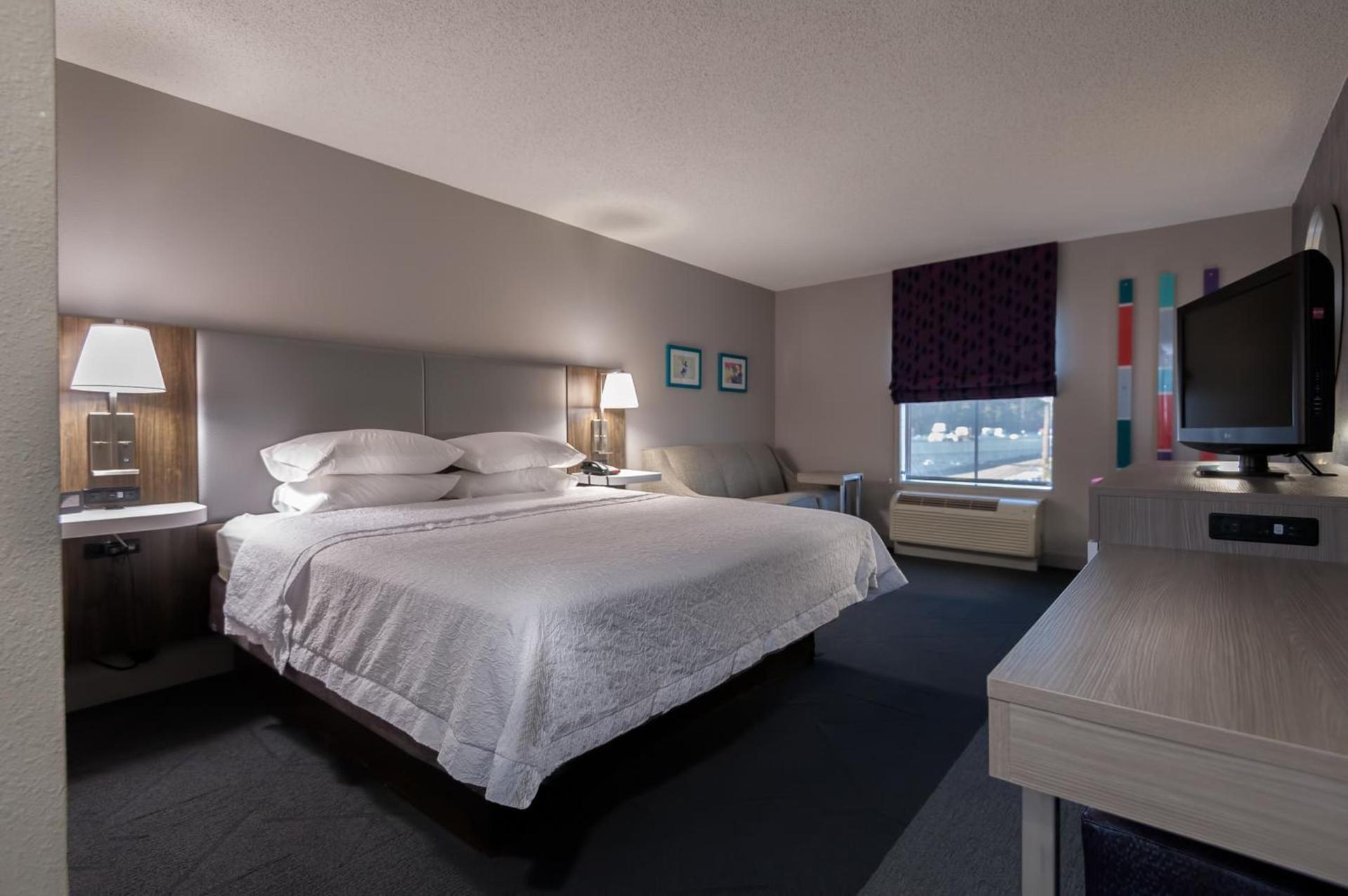Hampton Inn East Windsor photo 55