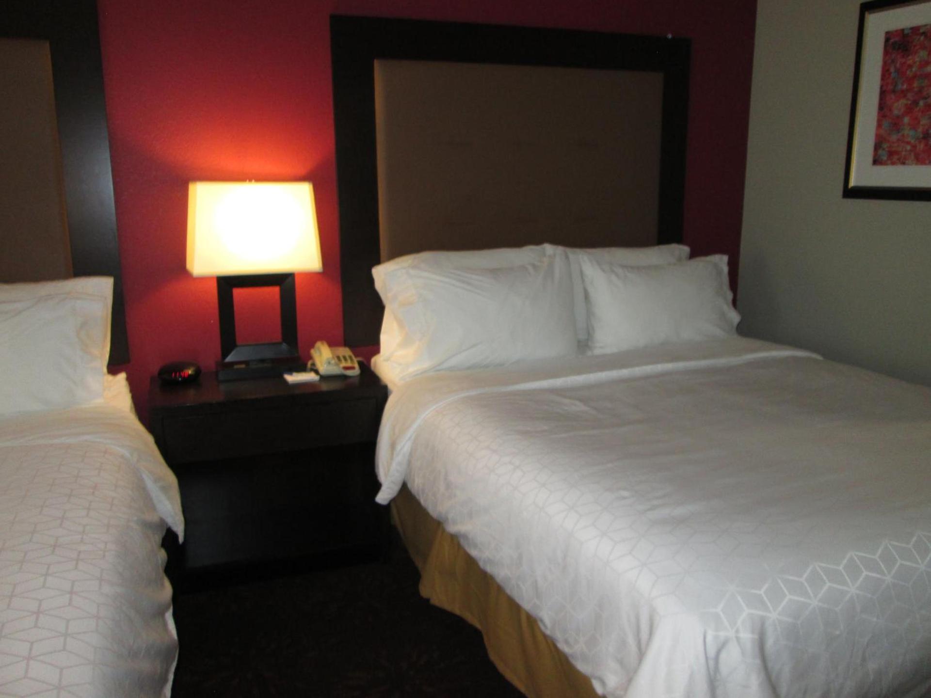 Holiday Inn Express Cloverdale - Greencastle by IHG photo 3