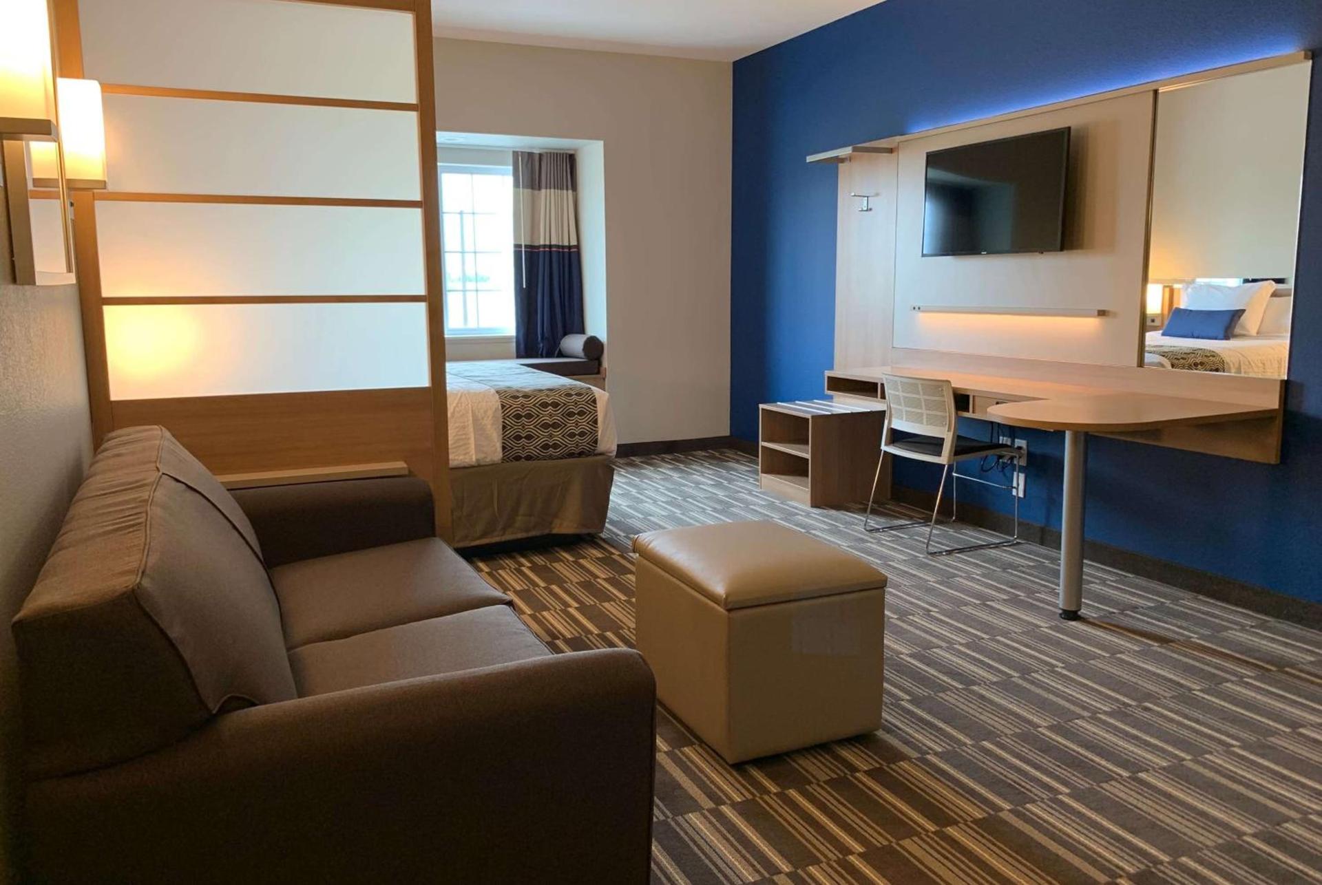 Microtel Inn & Suites by Wyndham Fountain Fort Carson photo 9