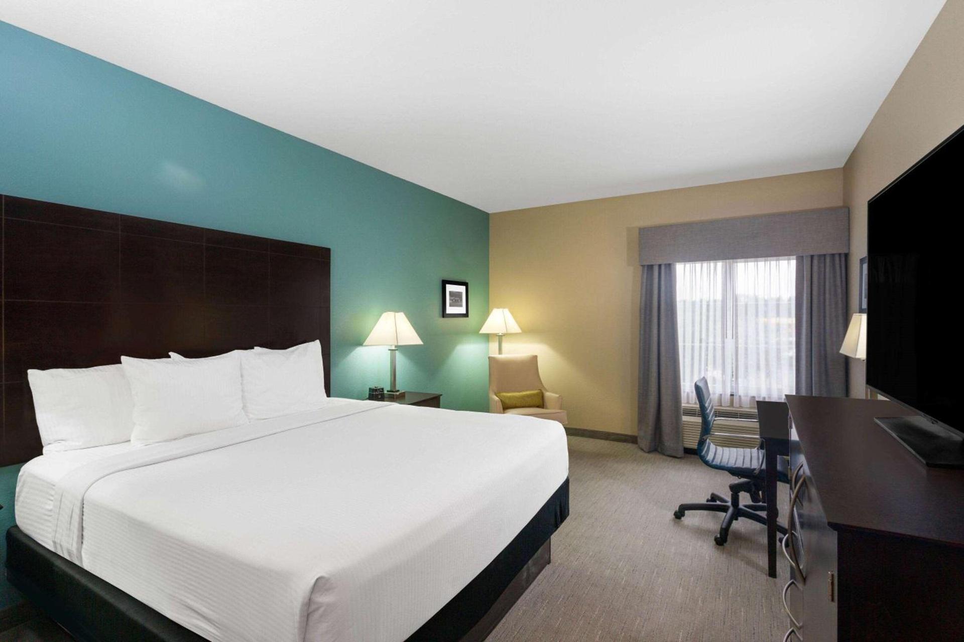 La Quinta by Wyndham Sebring photo 14