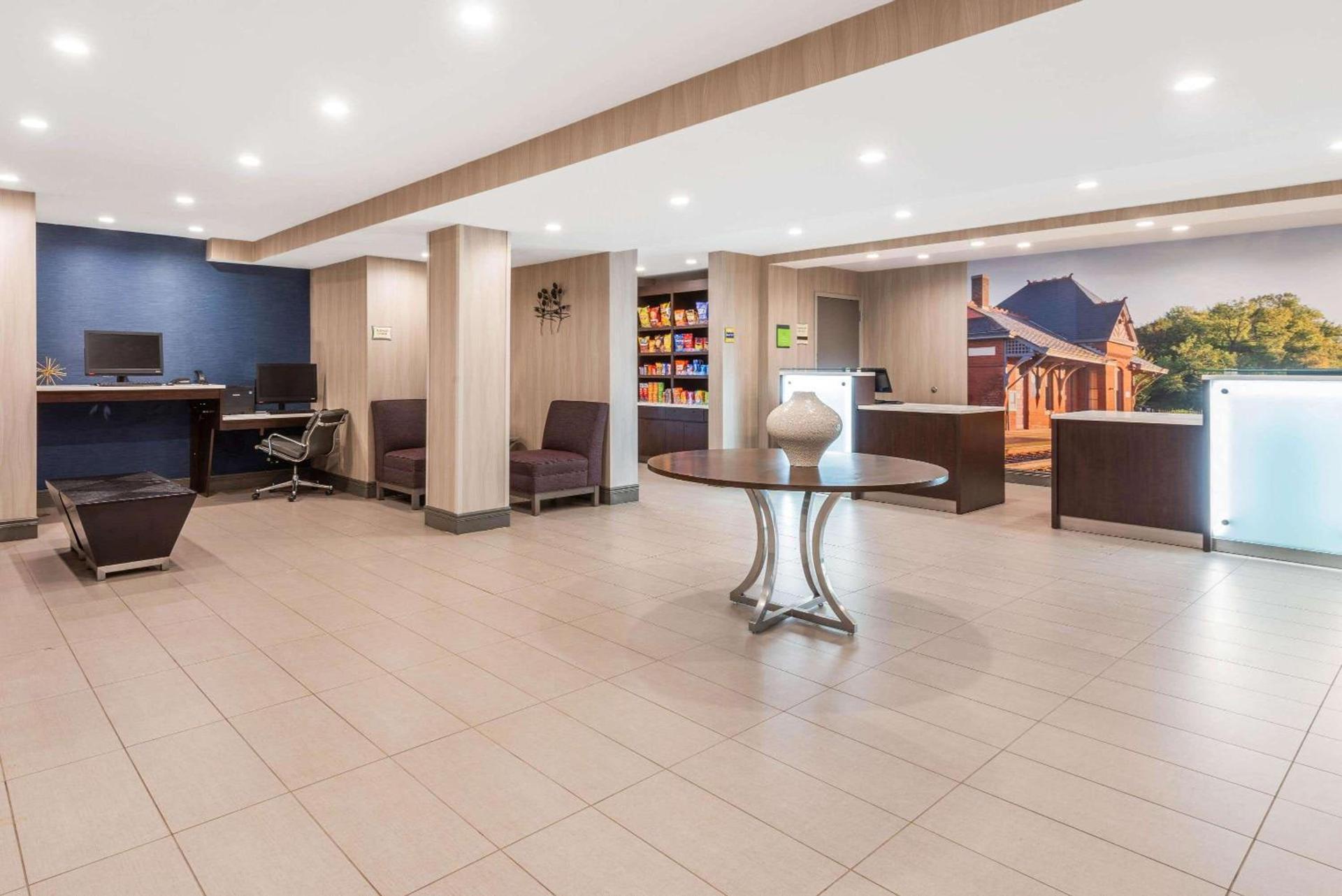 La Quinta by Wyndham Aberdeen-APG photo 6