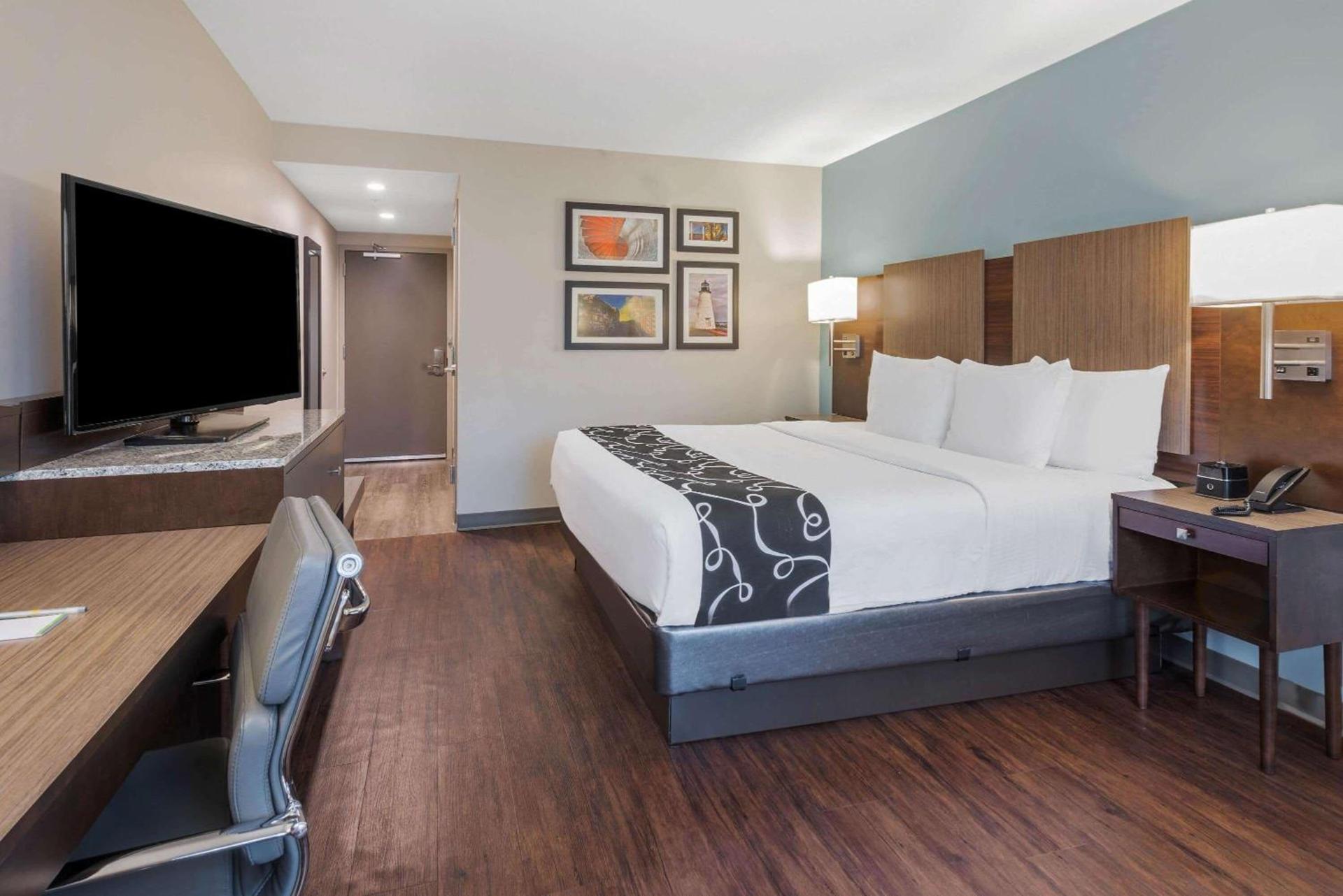 La Quinta by Wyndham Aberdeen-APG photo 13