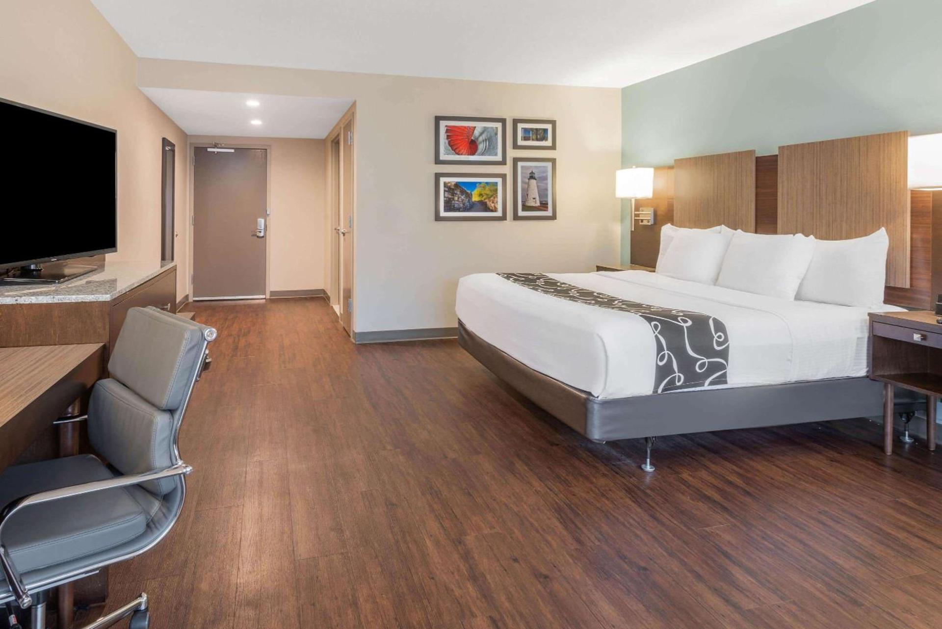 La Quinta by Wyndham Aberdeen-APG photo 20
