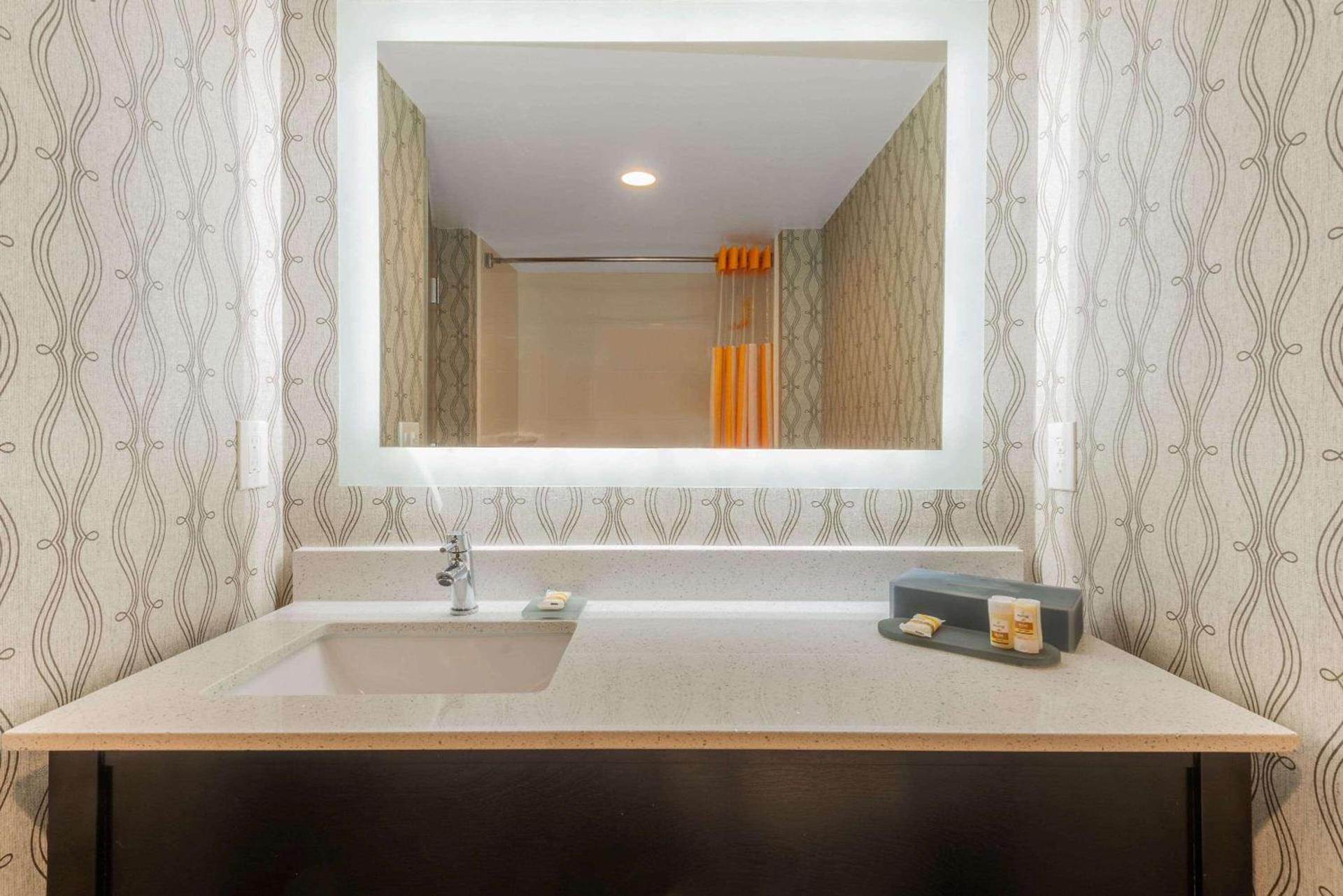 La Quinta by Wyndham Aberdeen-APG photo 22