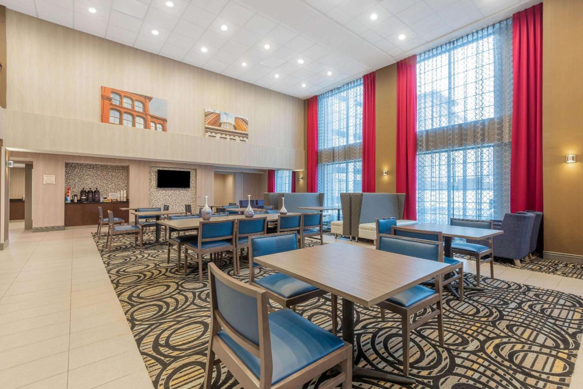 La Quinta by Wyndham Aberdeen-APG photo 28