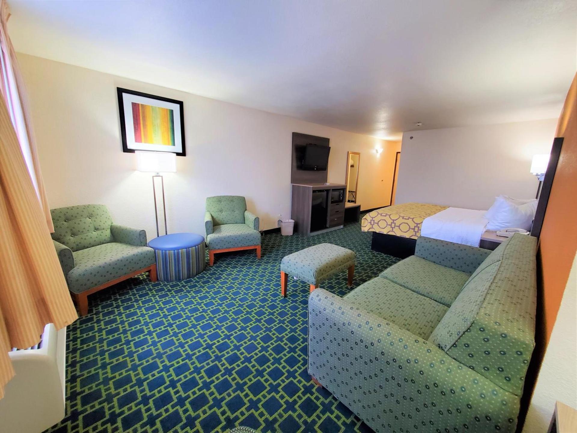 Baymont by Wyndham Santa Fe photo 29