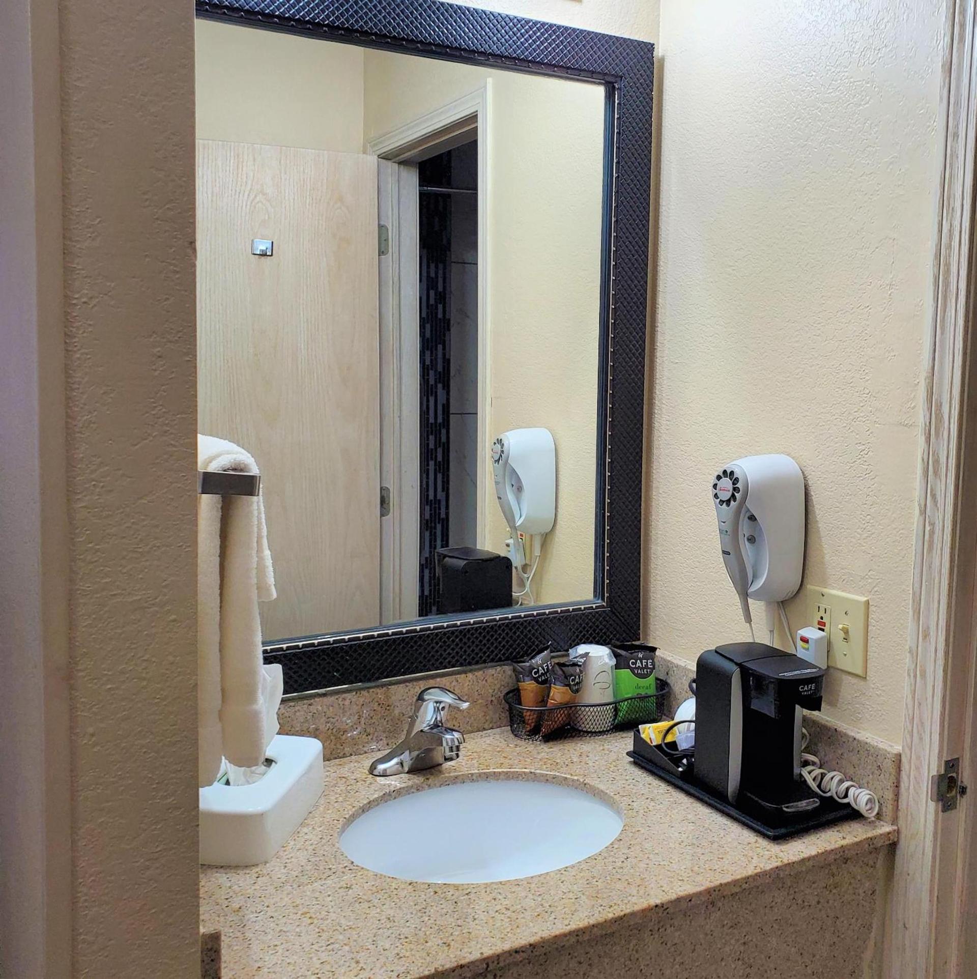 Baymont by Wyndham Santa Fe photo 31