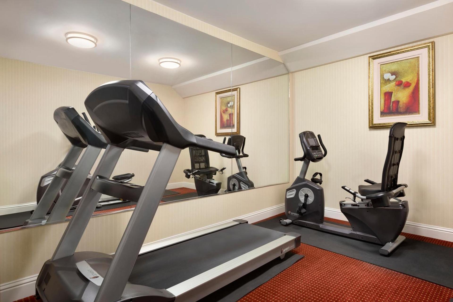 Ramada by Wyndham Oakland Downtown City Center photo 47
