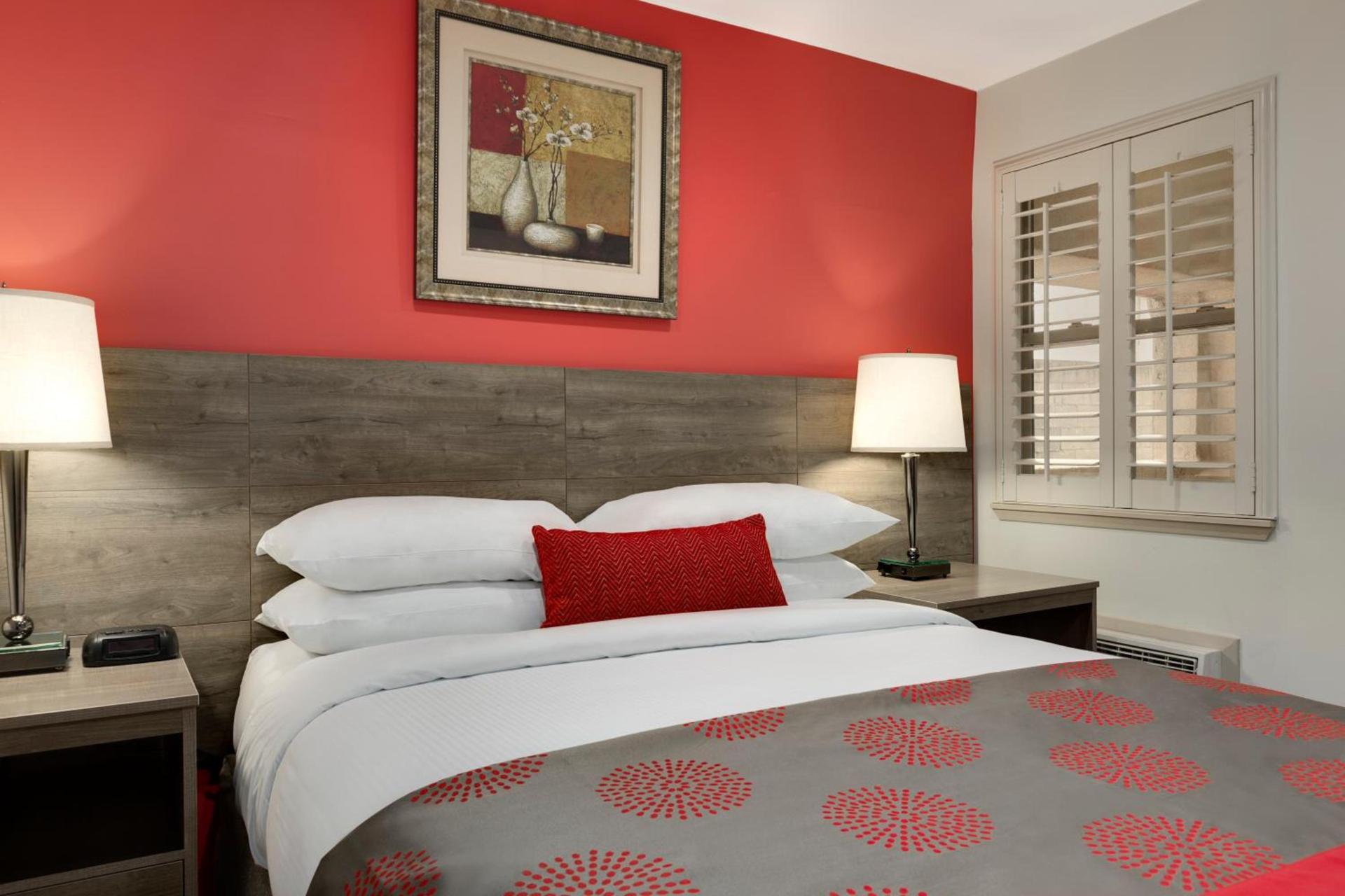 Ramada by Wyndham Oakland Downtown City Center photo 43