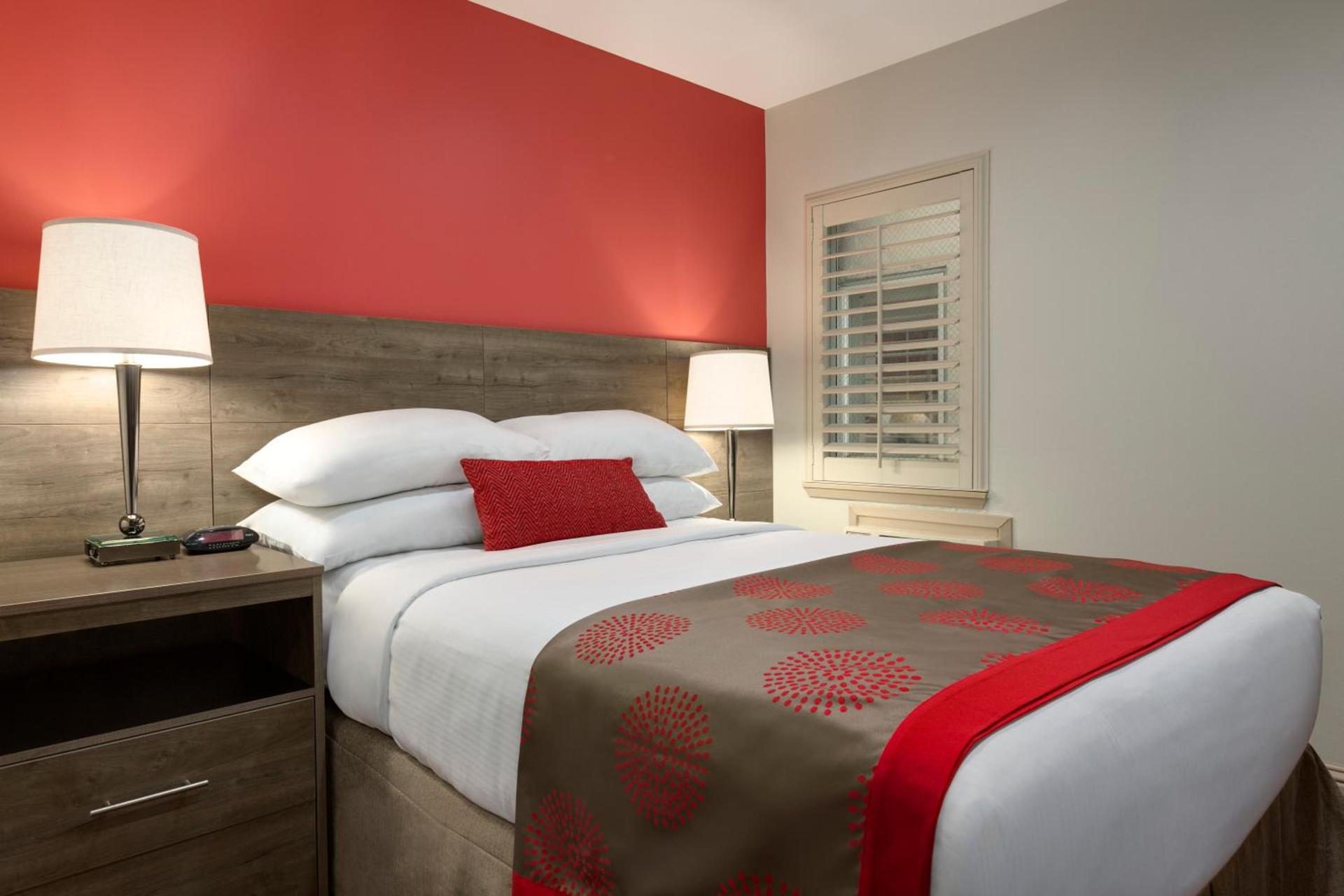 Ramada by Wyndham Oakland Downtown City Center photo 40