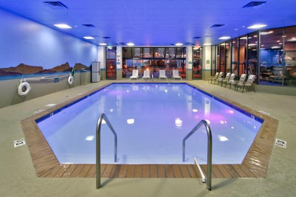Ramada by Wyndham Albuquerque Midtown photo 25
