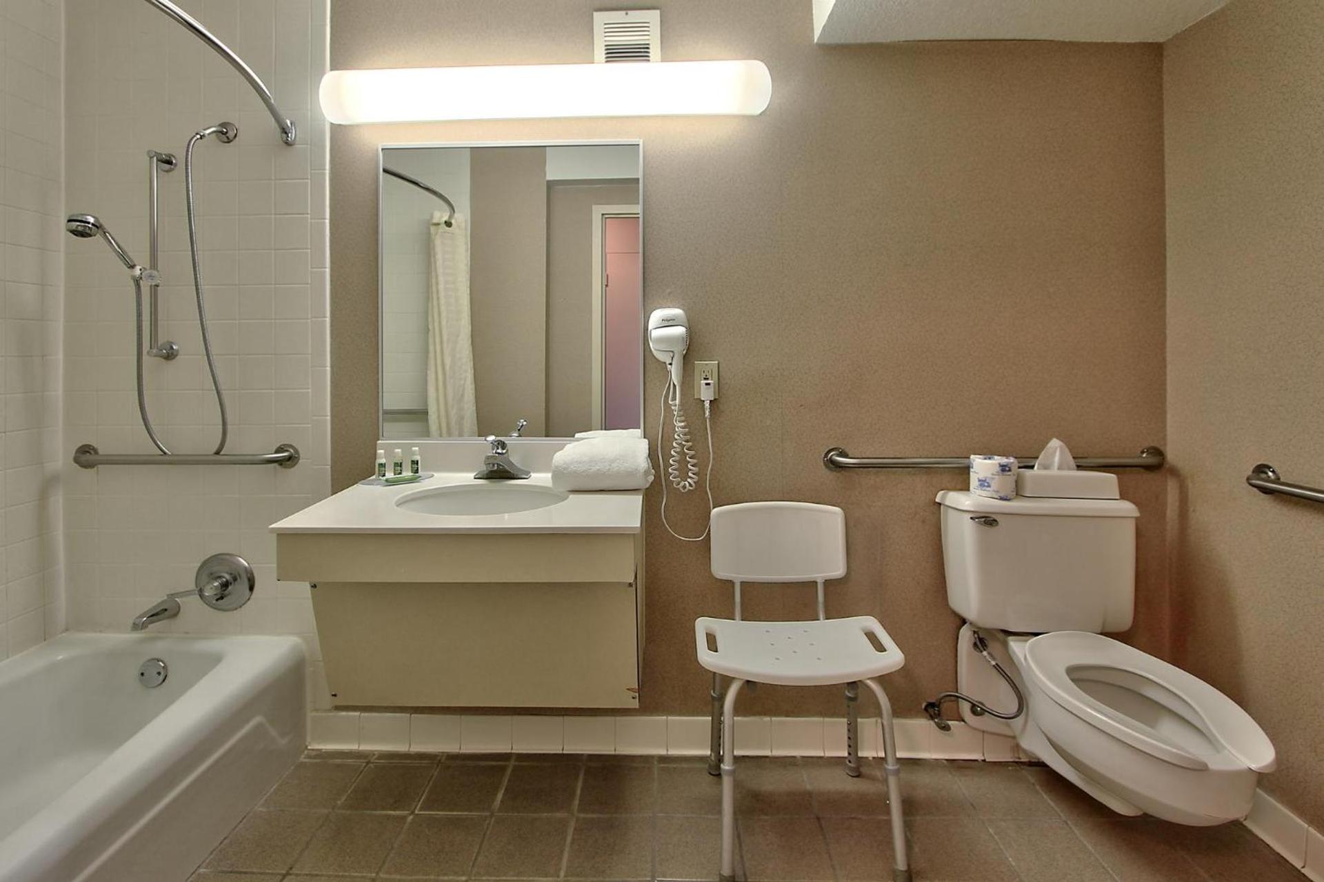 Ramada by Wyndham Albuquerque Midtown photo 15