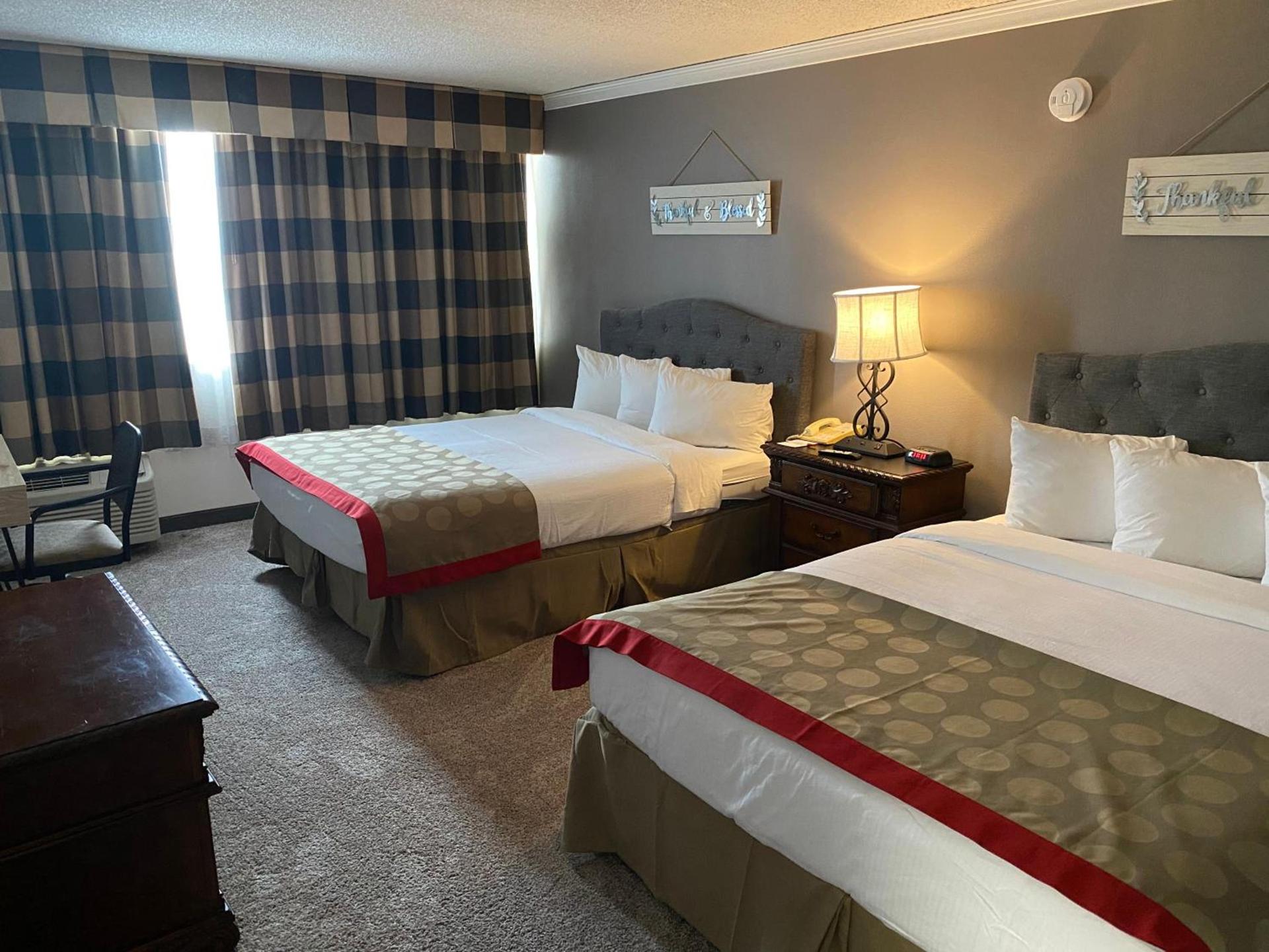 Ramada by Wyndham Albuquerque Midtown photo 47