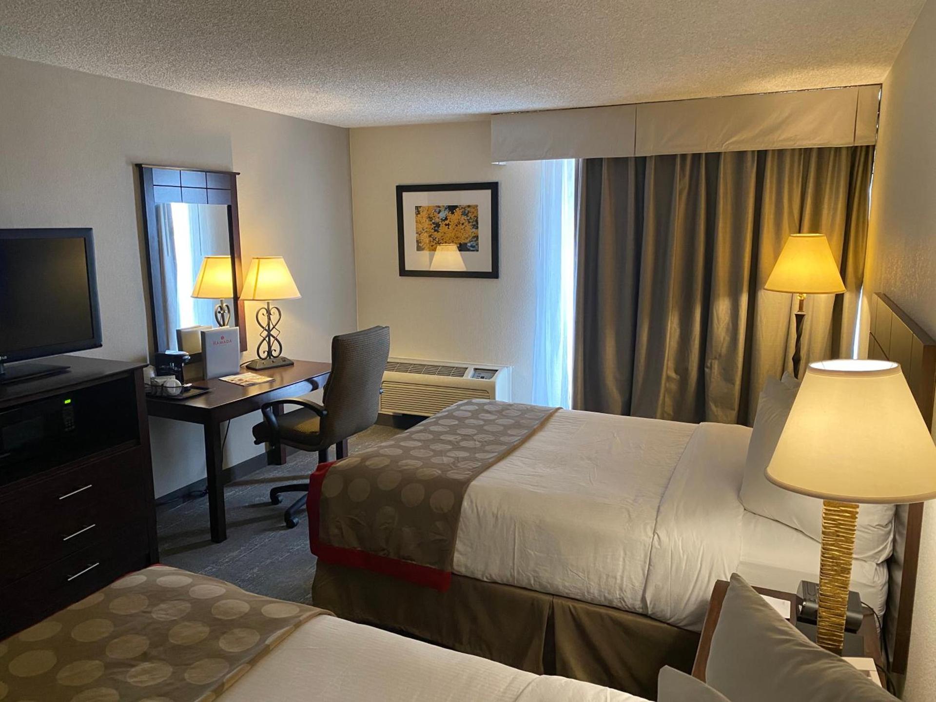 Ramada by Wyndham Albuquerque Midtown photo 61