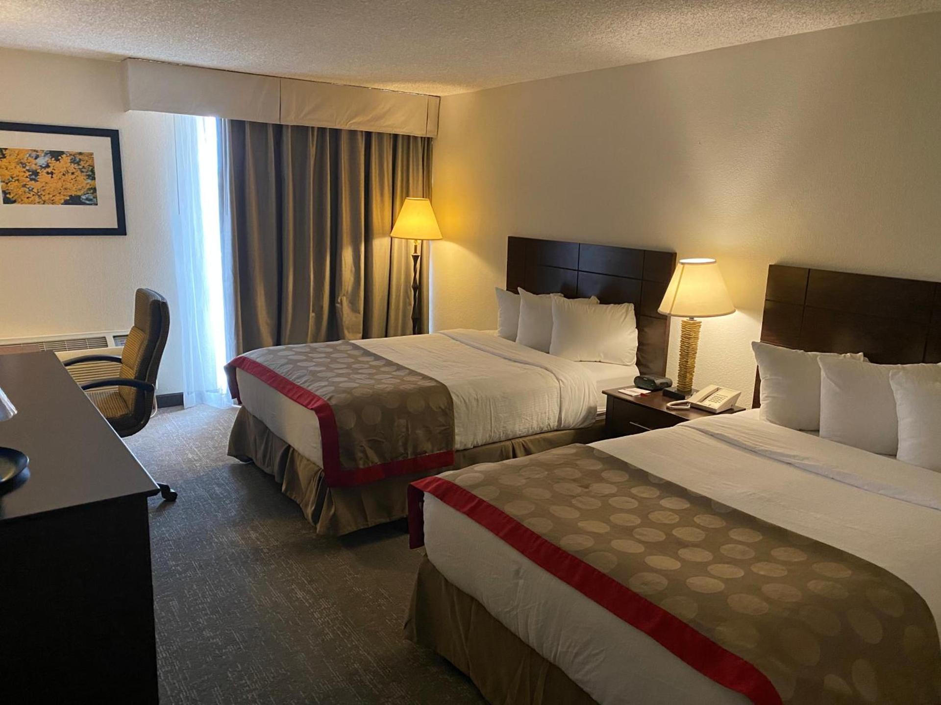 Ramada by Wyndham Albuquerque Midtown photo 59