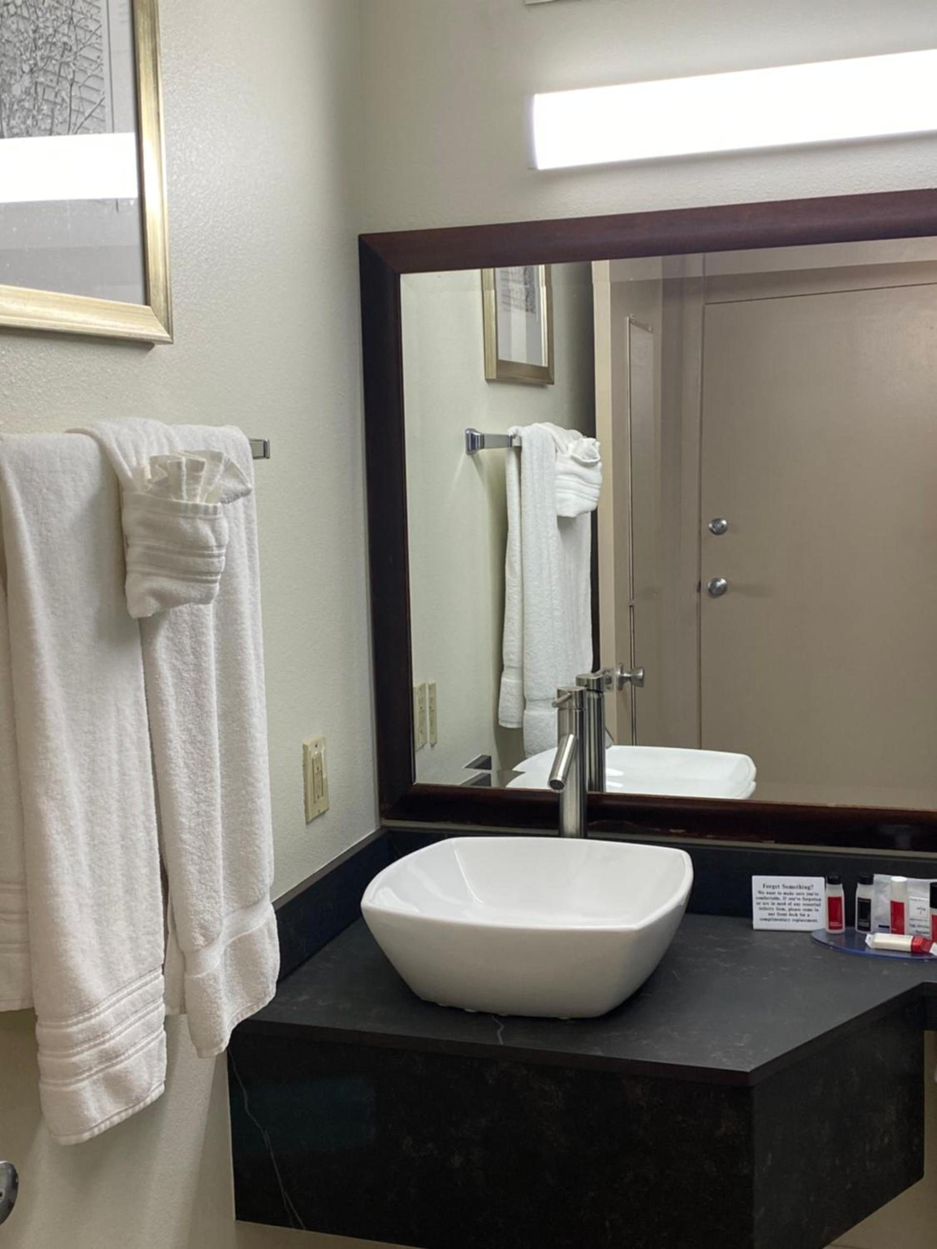 Ramada by Wyndham Albuquerque Midtown photo 46