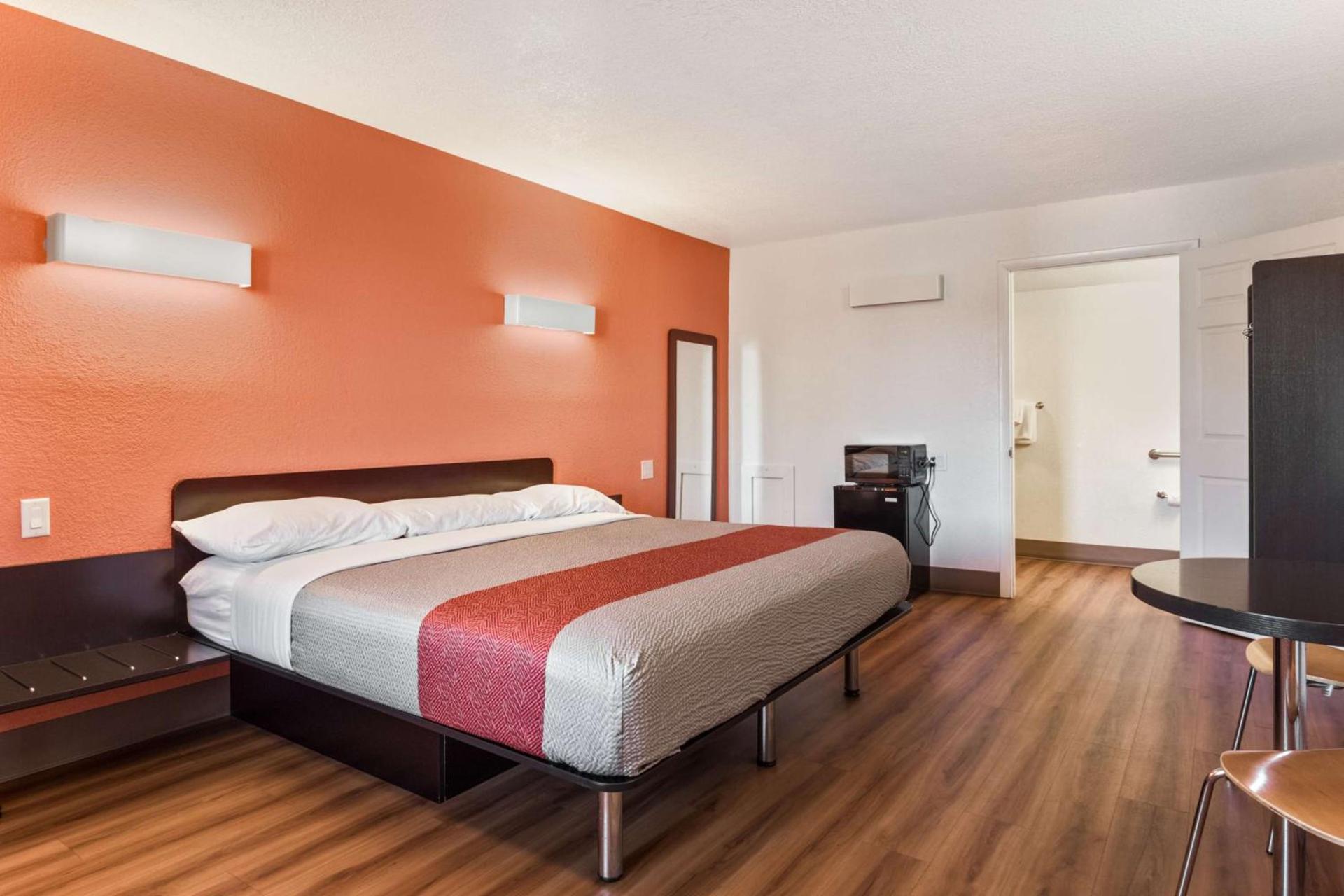 Motel 6-Youngstown, OH photo 5