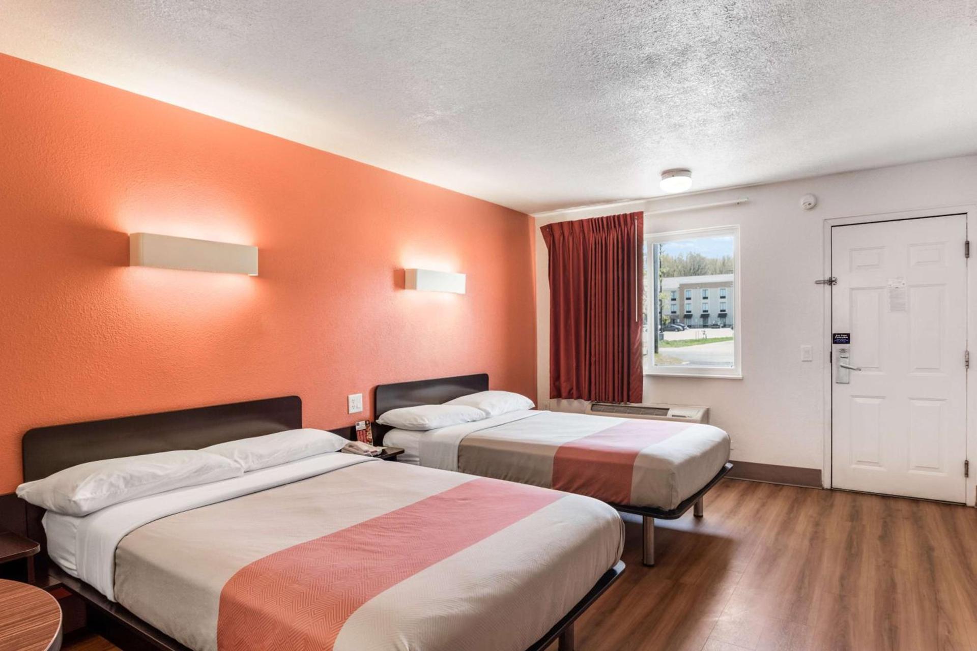 Motel 6-Youngstown, OH photo 17