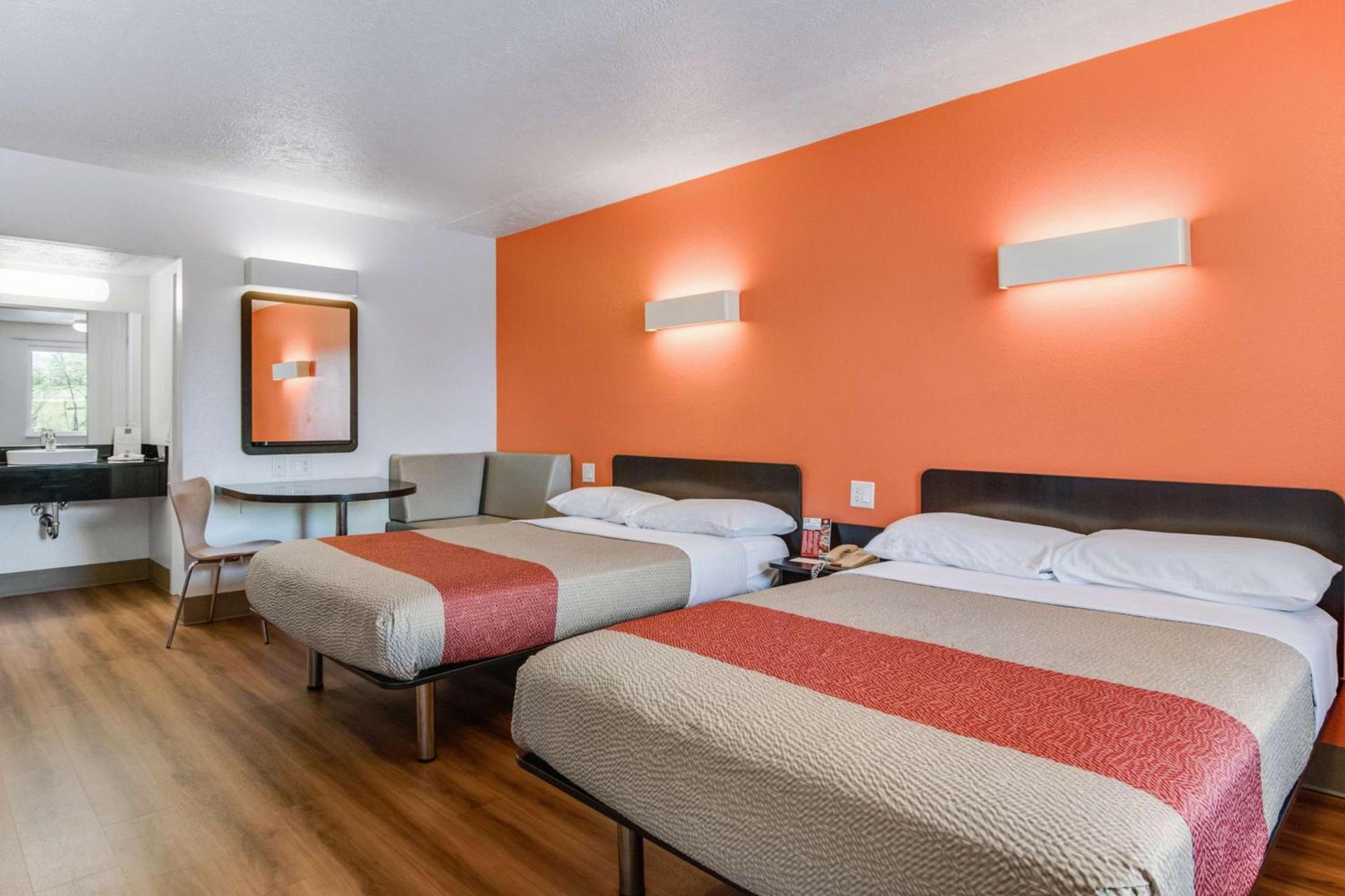 Motel 6-Youngstown, OH photo 47