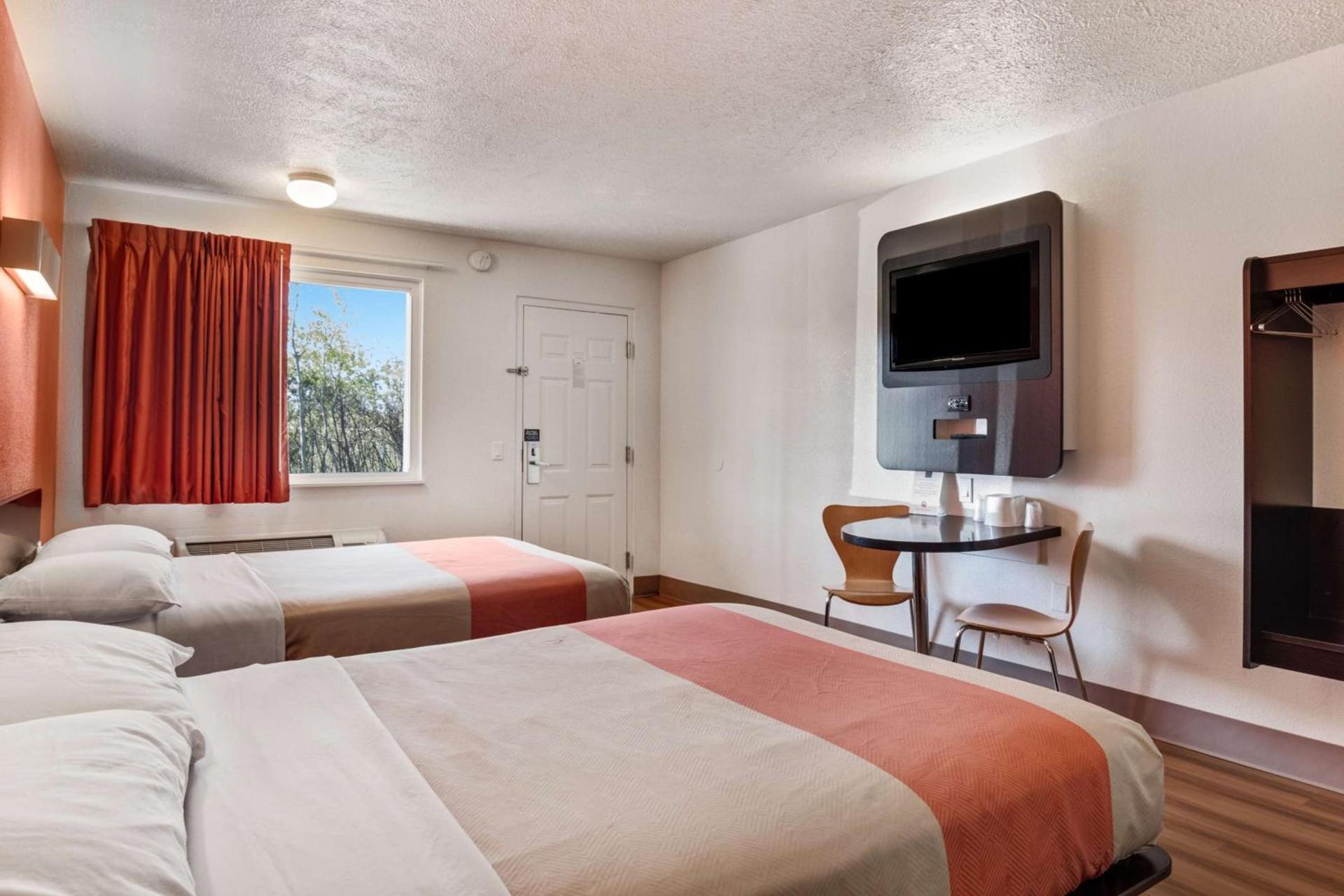 Motel 6-Youngstown, OH photo 19