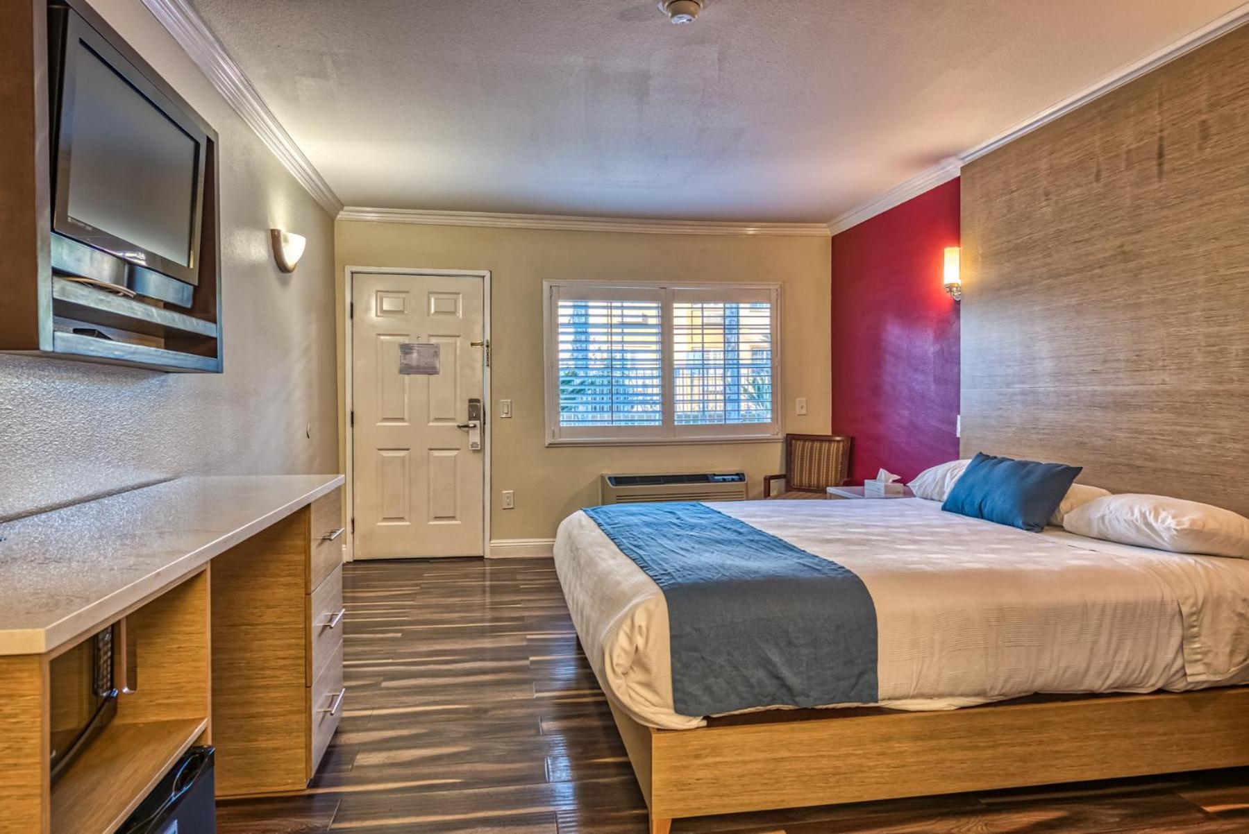 Hollywood City Inn photo 10