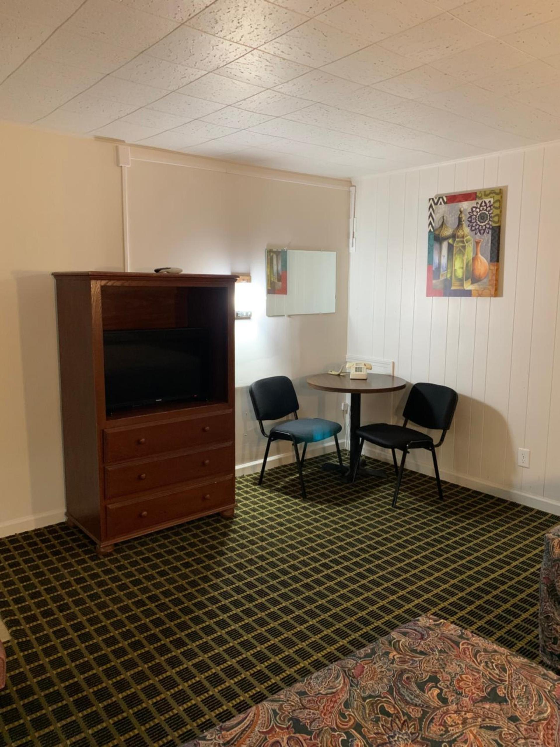 Boone trail inn photo 10