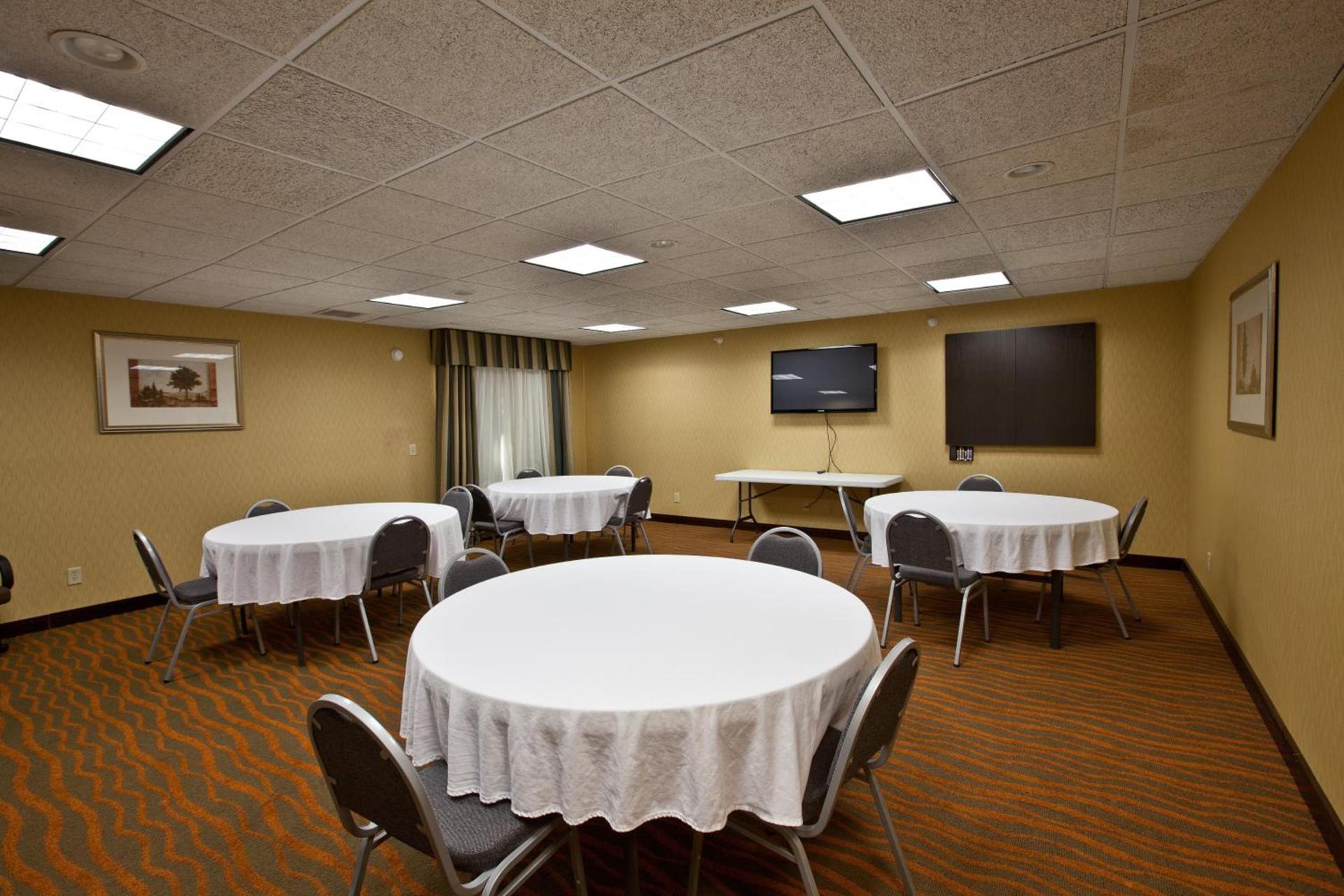 Holiday Inn Express Plymouth by IHG photo 56