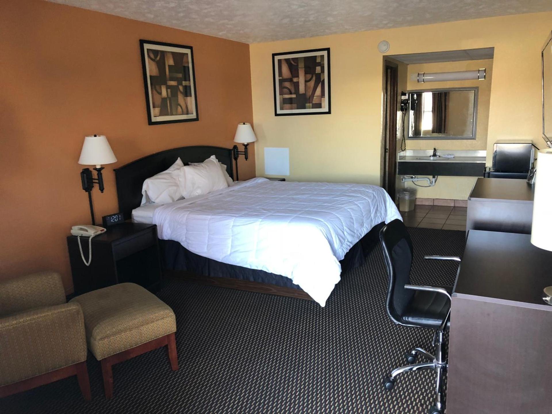 Nendels Inn & Suites Dodge City Airport photo 17