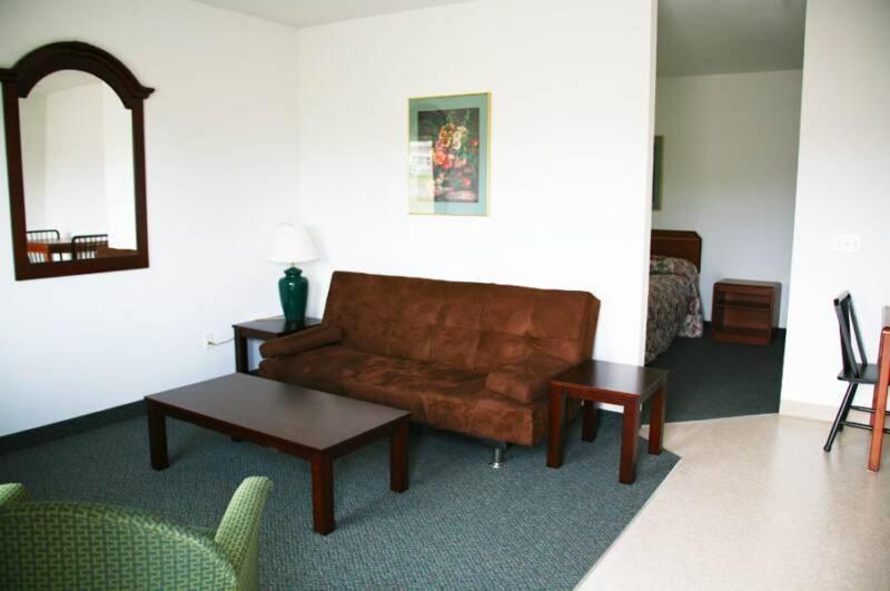 Ponderosa Motel photo 19