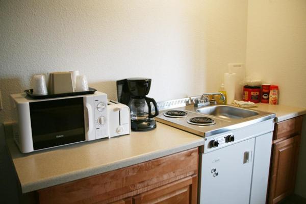 Ponderosa Motel photo 23