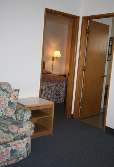 Ponderosa Motel photo 15